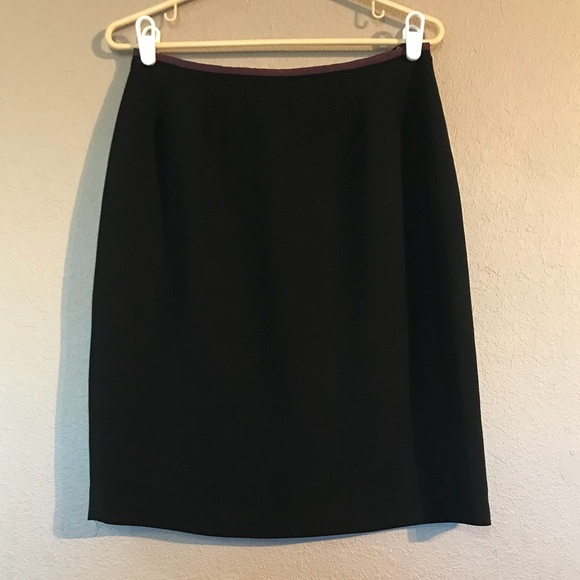 Size 6P Kasper Skirt Black and Purple - Picture 1 of 3
